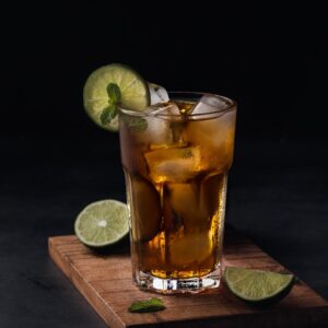 clear drinking glass with tea